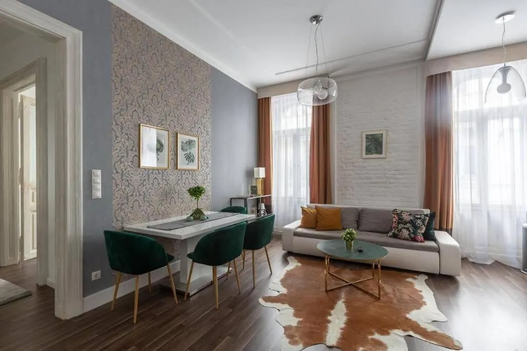 Chic, Captivating Space Near Opera House Budapest