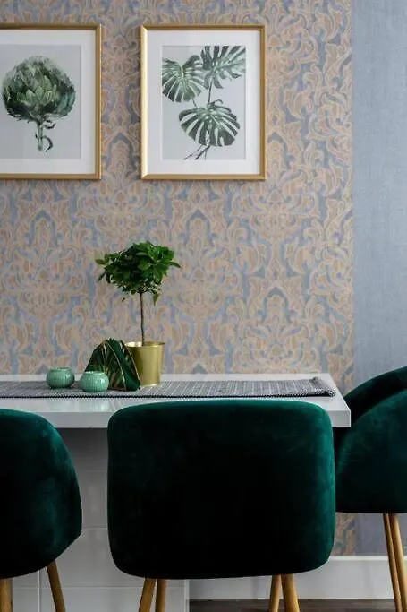 Chic, Captivating Space Near Opera House Budapest Apartment